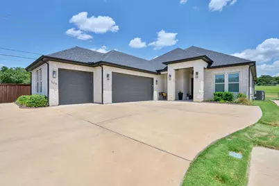 1124 Aviara Court, Granbury, TX 76048 - Photo 1