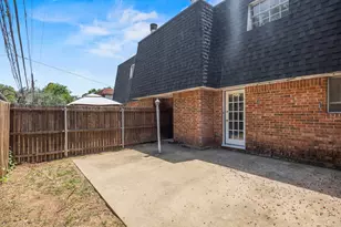 2019 Fleur De Lis Ct, Arlington, TX 76012 - Photo 33
