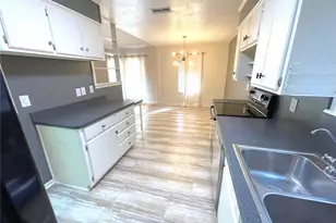 1348 Inglewood Dr, Stephenville, TX 76401 - Photo 5