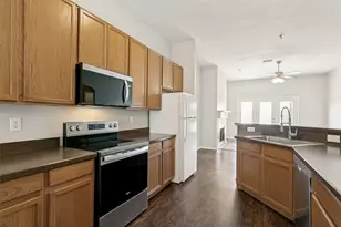 204 Linden Ct, Oak Point, TX 75068 - Photo 9
