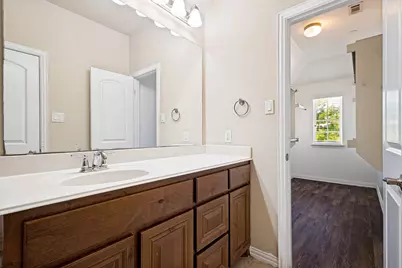 241 Barrington Lane, Lewisville, TX 75067 - Photo 17