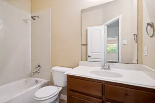 241 Barrington Ln, Lewisville, TX 75067 - Photo 19