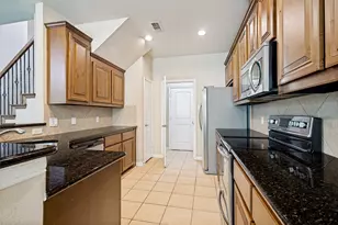 241 Barrington Ln, Lewisville, TX 75067 - Photo 9