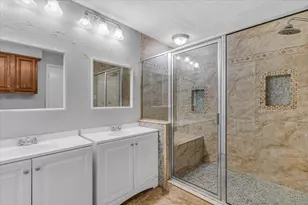1908 Cloisters Dr, Arlington, TX 76011 - Photo 21