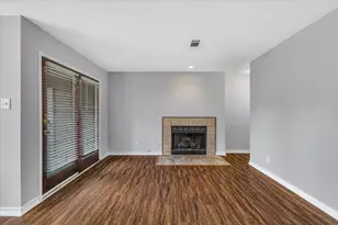 1908 Cloisters Dr, Arlington, TX 76011 - Photo 7