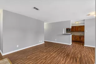 1908 Cloisters Dr, Arlington, TX 76011 - Photo 9