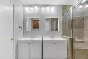 1908 Cloisters Dr, Arlington, TX 76011 - Photo 19
