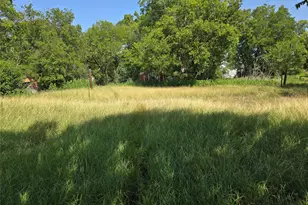702 SW 3rd St, Hubbard, TX 76648 - Photo 1