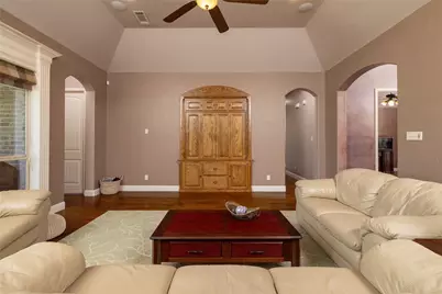 11082 Sarah Lane, Fort Worth, TX 76179 - Photo 13