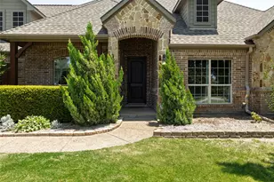 11082 Sarah Ln, Fort Worth, TX 76179 - Photo 5