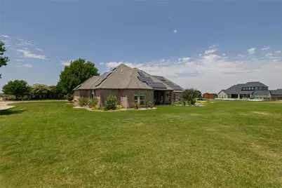 11082 Sarah Lane, Fort Worth, TX 76179 - Photo 33