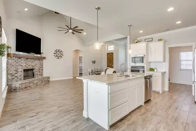 120 Saddle Ridge Drive, Godley, TX 76044 - Photo 7