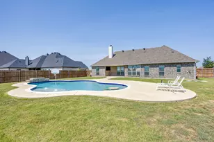 120 Saddle Ridge Dr, Godley, TX 76044 - Photo 37