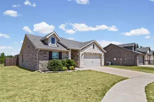 444 Keresley St, Fort Worth, TX 76036 - Photo 3