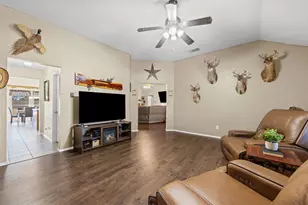 4621 Cedar Run Dr, Midlothian, TX 76065 - Photo 13