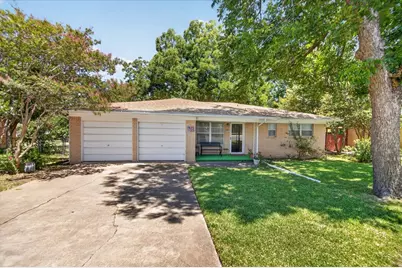 307 Estates Drive, Woodway, TX 76712 - Photo 1