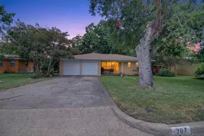 307 Estates Drive, Woodway, TX 76712 - Photo 3