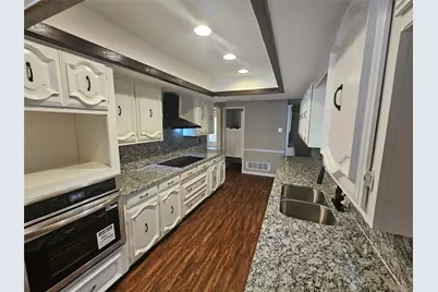 1340 Grand Teton Drive, DeSoto, TX 75115 - Photo 5