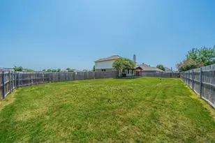 1308 Krista Dr, Burleson, TX 76028 - Photo 29