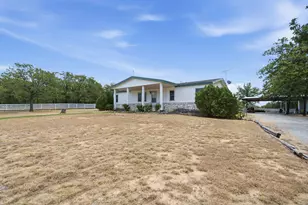 803 Spring Valley Rd, Paradise, TX 76073 - Photo 5