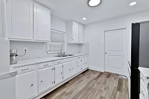 813 Brooks Ave, Dallas, TX 75208 - Photo 7