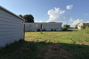 355 Indian Hills Rd, Bowie, TX 76230 - Photo 35