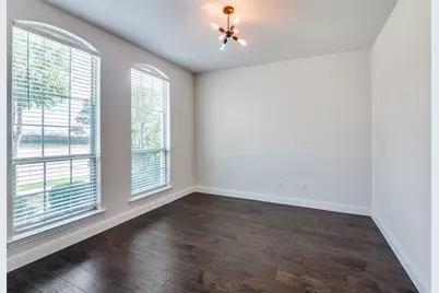 142 Darbonne Lane, Irving, TX 75039 - Photo 13