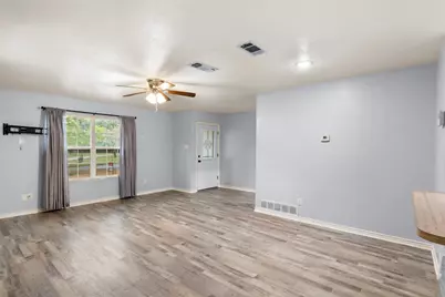 521 Hilltop Drive, Tool, TX 75143 - Photo 5