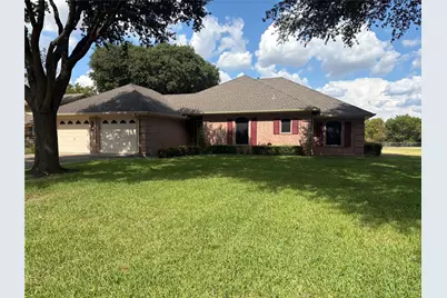 804 S Paris Street, Ennis, TX 75119 - Photo 1