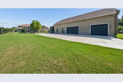 1032 Bentwater Parkway, Grand Prairie, TX 75104 - Photo 39