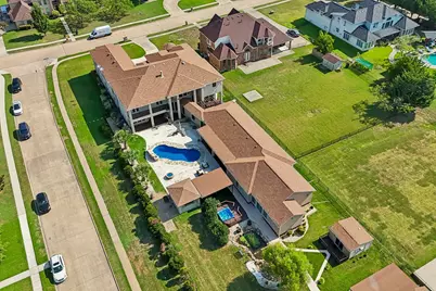 1032 Bentwater Parkway, Grand Prairie, TX 75104 - Photo 37