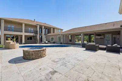1032 Bentwater Parkway, Grand Prairie, TX 75104 - Photo 33