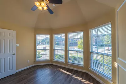 918 Witherby Lane, Lewisville, TX 75067 - Photo 5