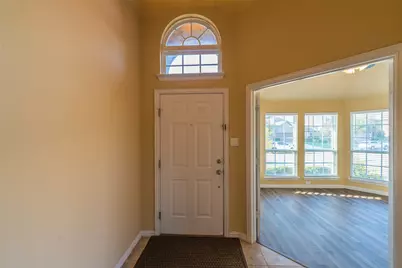 918 Witherby Lane, Lewisville, TX 75067 - Photo 3