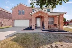 5403 Maverick Dr, Grand Prairie, TX 75052 - Photo 1