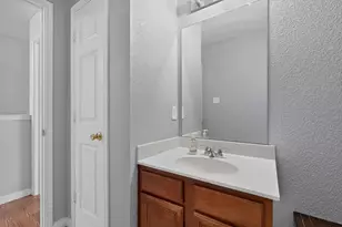 5403 Maverick Dr, Grand Prairie, TX 75052 - Photo 31