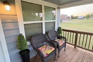 987 Radecke Rd, Krum, TX 76249 - Photo 1