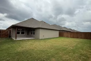 704 Ransom Wy, Greenville, TX 75402 - Photo 13
