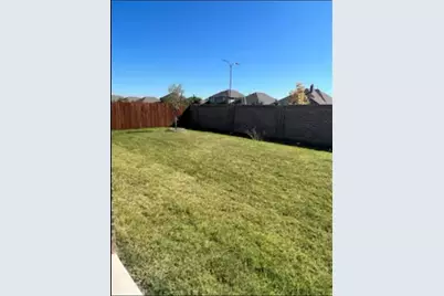 1505 Estivella Drive, Little Elm, TX 75068 - Photo 11
