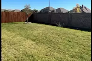 1505 Estivella Dr, Little Elm, TX 75068 - Photo 11
