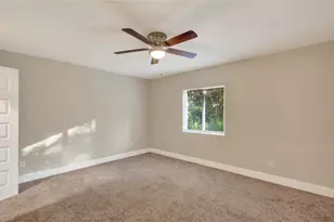 209 W 9th St, Kemp, TX 75143 - Photo 17