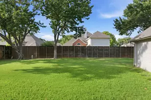 94 Bremen Dr, Hurst, TX 76054 - Photo 35