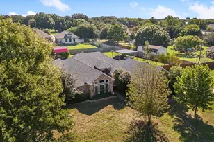 2609 Castle Rd, Burleson, TX 76028 - Photo 35
