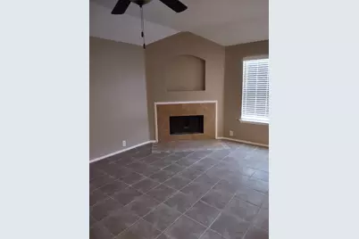 1613 Wavecrest Drive, Glenn Heights, TX 75154 - Photo 3