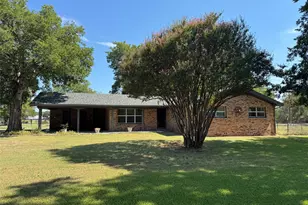 9591 Dripping Springs Rd, Denison, TX 75021 - Photo 1