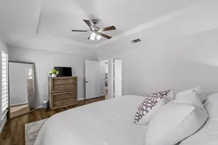 2403 Silverthorne Dr, Dallas, TX 75287 - Photo 27