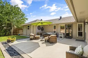 2403 Silverthorne Dr, Dallas, TX 75287 - Photo 37