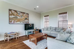 1132 Hemingway Ln, Irving, TX 75063 - Photo 13