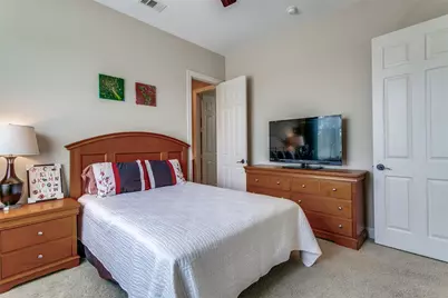 1132 Hemingway Lane, Irving, TX 75063 - Photo 29