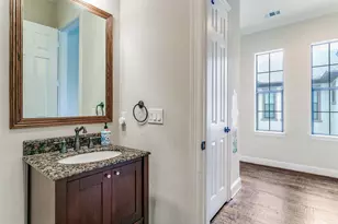 1132 Hemingway Ln, Irving, TX 75063 - Photo 33